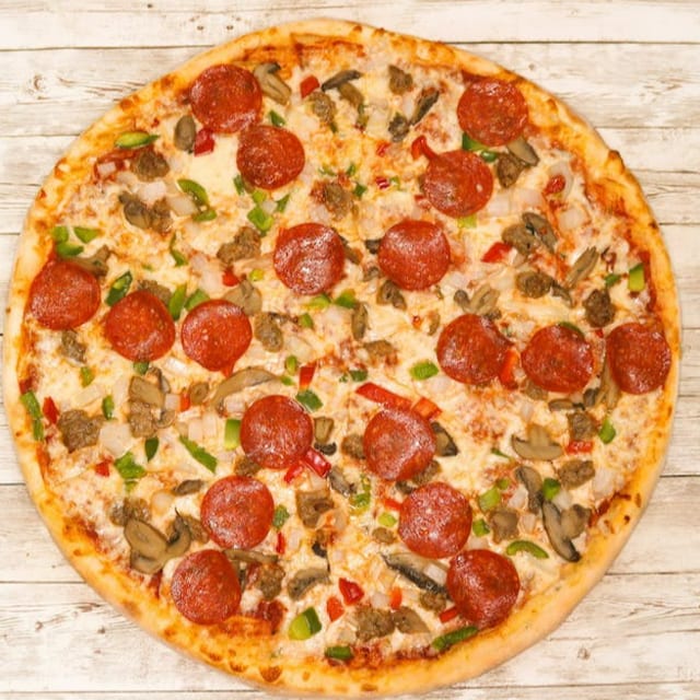Deluxe Pizza.